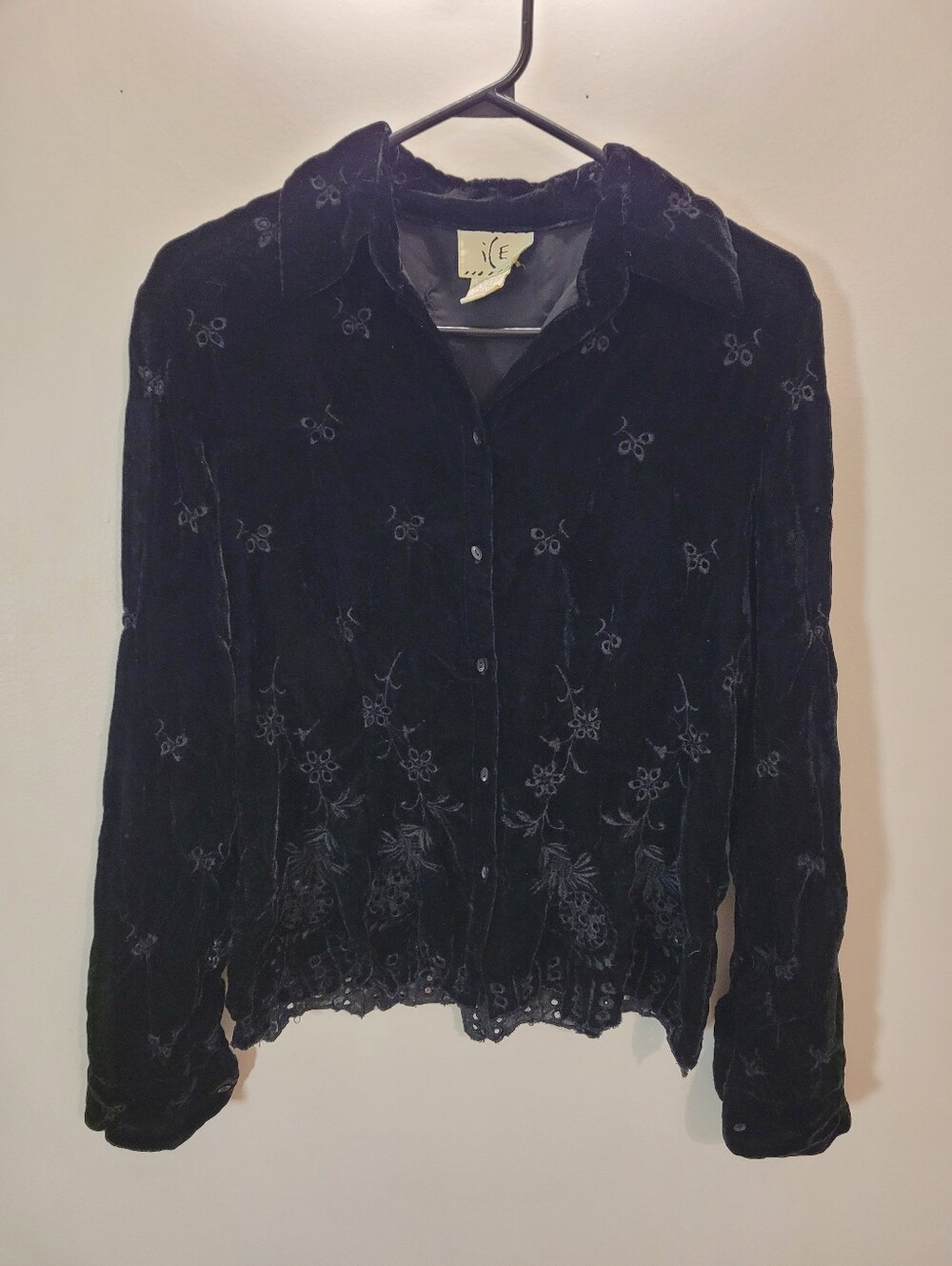Ice ICEBERG Vintage Black Velvet Embroidered Keyholes Long Sleeve Blouse- L